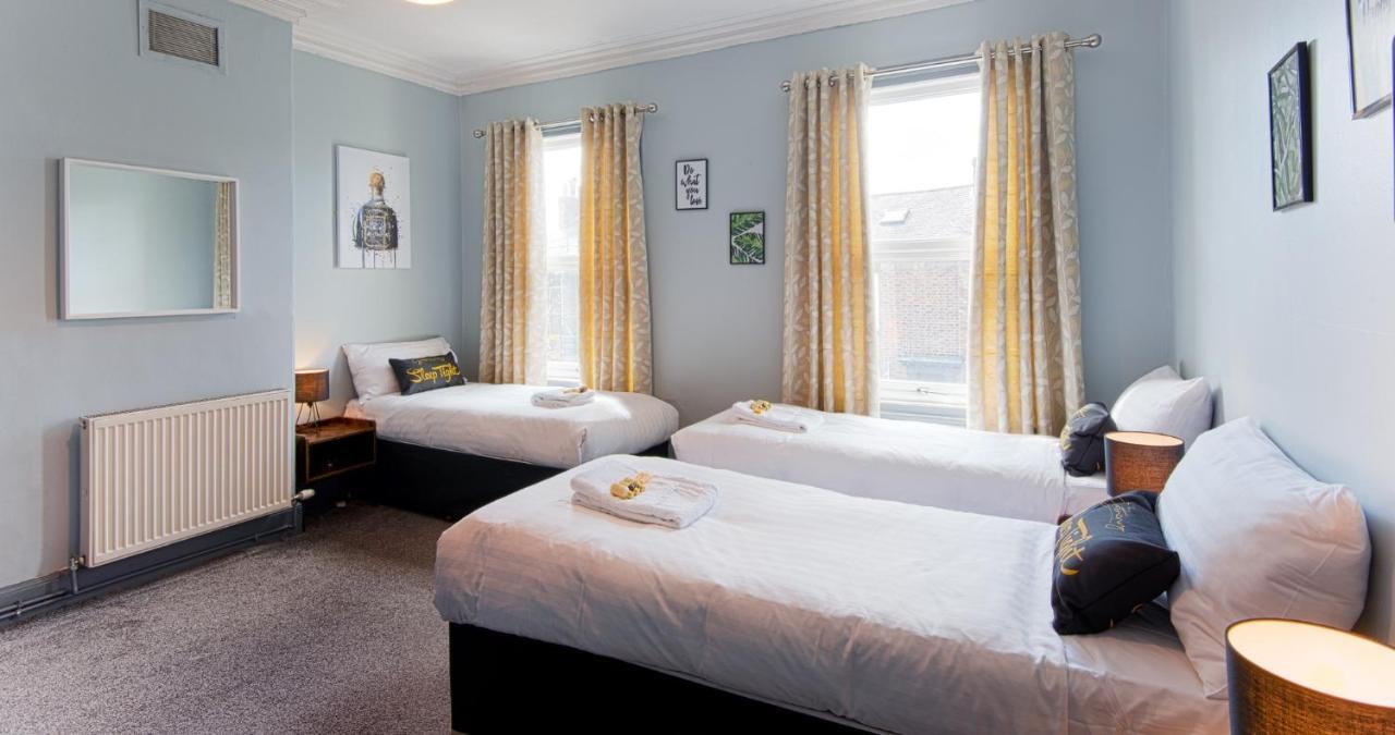 The Bishophill Gathering - Sleeps Up To 12 *
